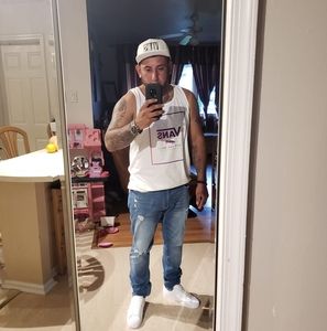 Meet your Posher, Enrique